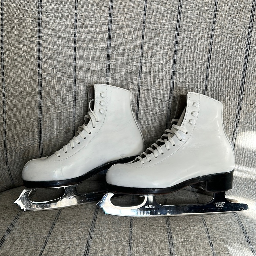 Riedell Silver Star Competitive Ice Skates | Size 13 Girls